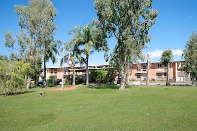 Bolton Clarke Cunningham Villas, Bowen